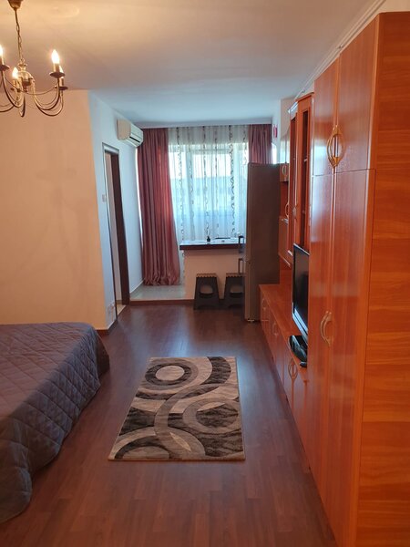 Iancului, Pantelimon, Piata Delfinului,