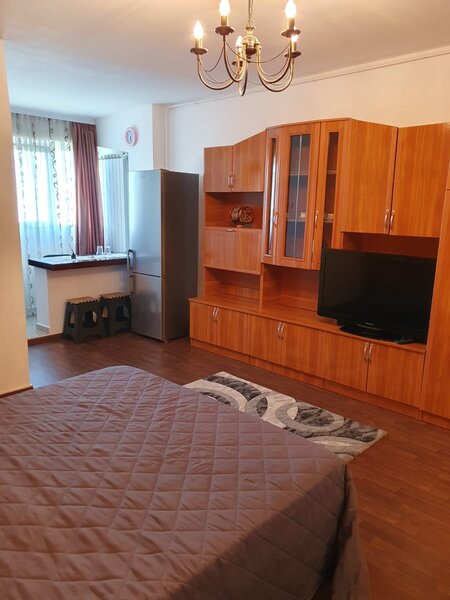 Iancului, Pantelimon, Piata Delfinului,